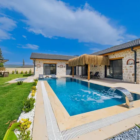 Sevalin Villa *